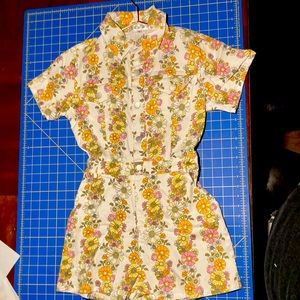 S Amazing Lace Floral Romper NWOT